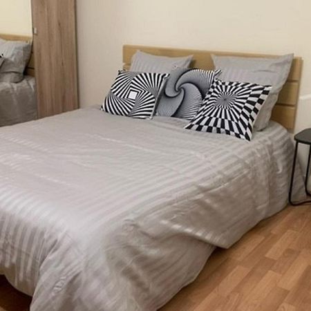Appartement Calme Et Chaleureux Proche De Paris Courbevoie Extérieur photo