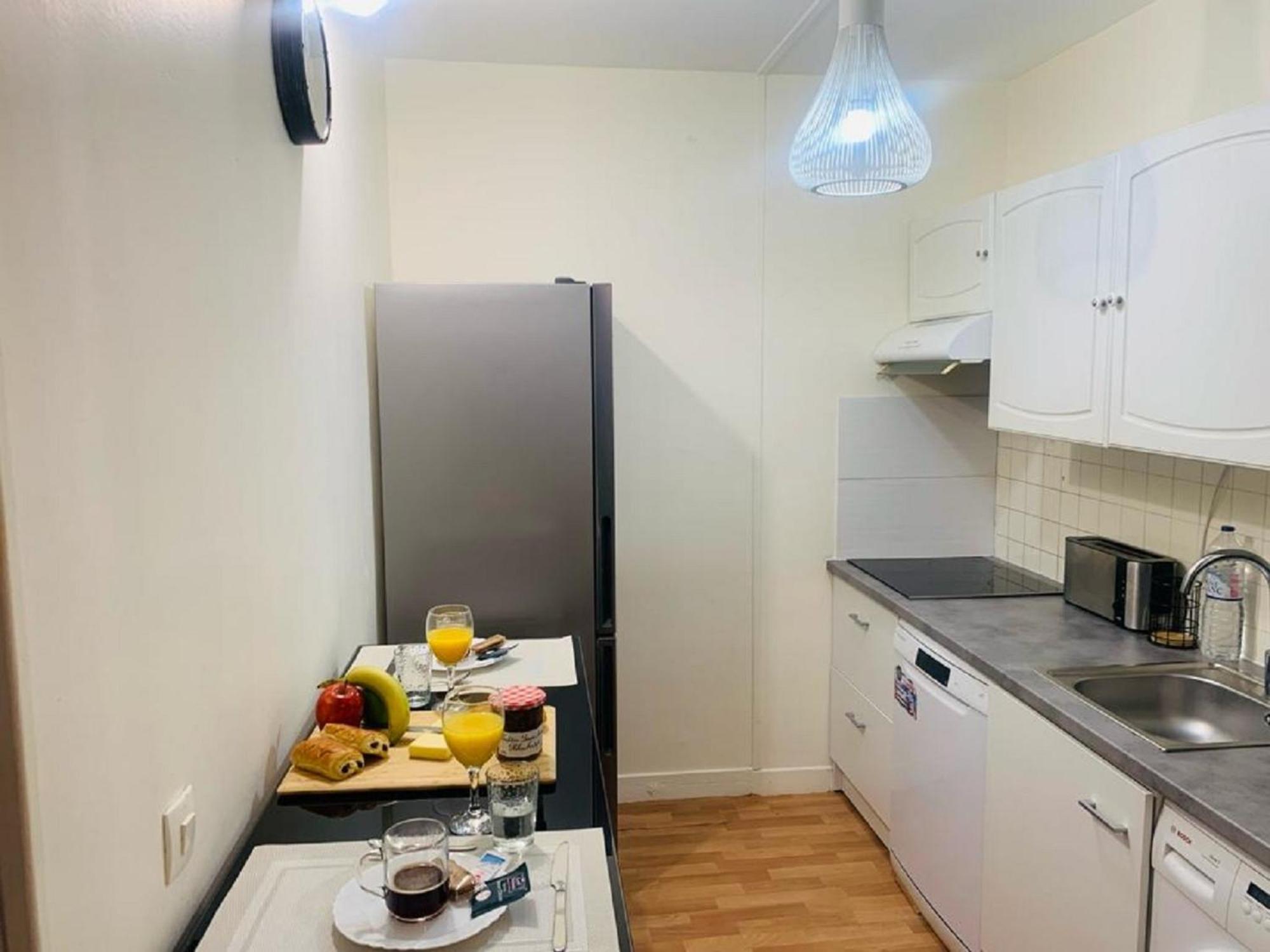 Appartement Calme Et Chaleureux Proche De Paris Courbevoie Extérieur photo