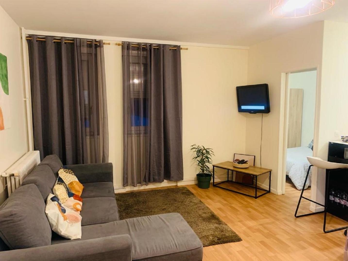 Appartement Calme Et Chaleureux Proche De Paris Courbevoie Extérieur photo